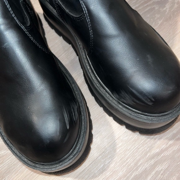 Demonia Slacker-200 - Picture 4 of 6